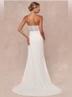 Lulu's Romantic Vision Pearl Strapless White Gown